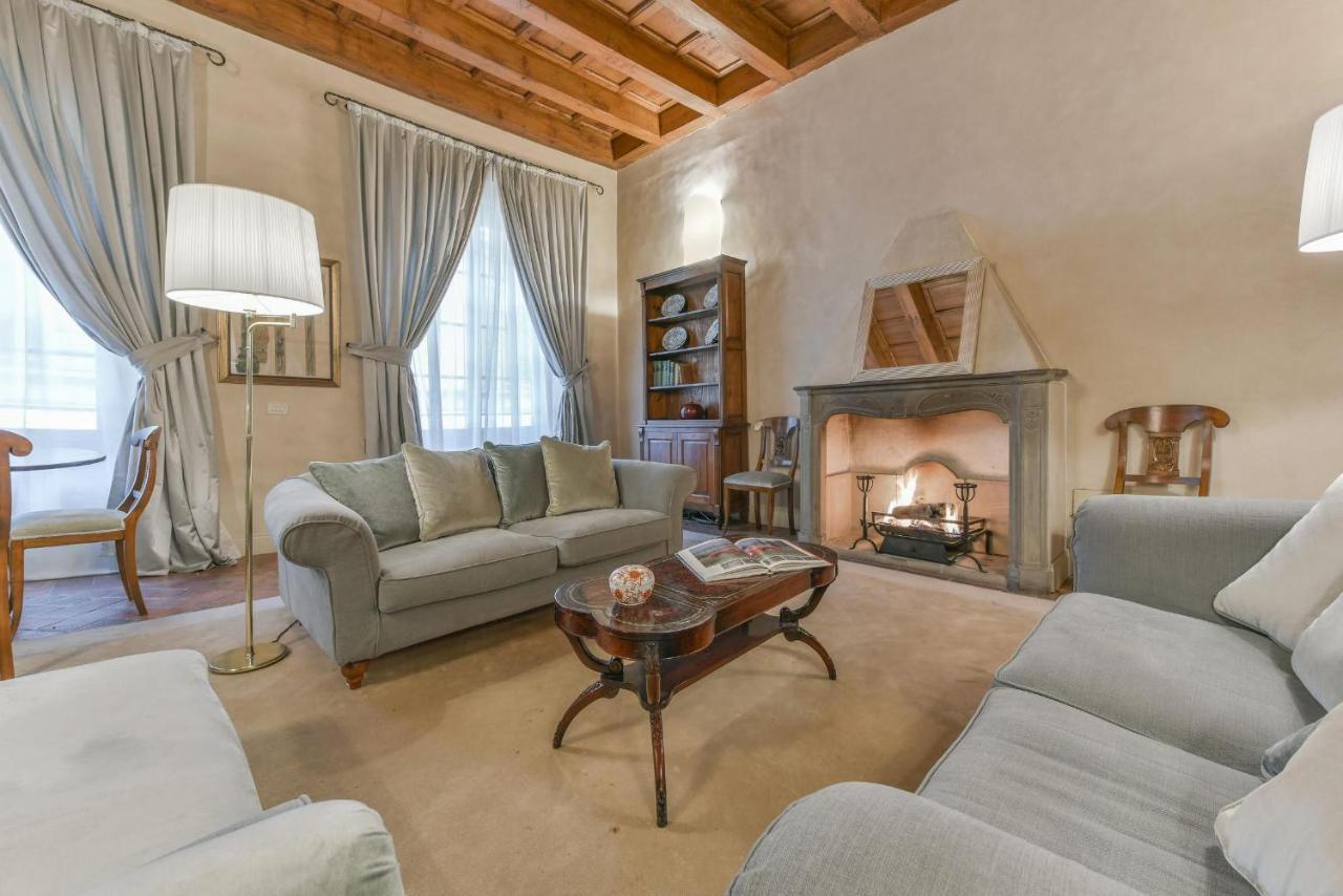 Pontormo Apartment With Fireplace In Oltrarno Florence Buitenkant foto