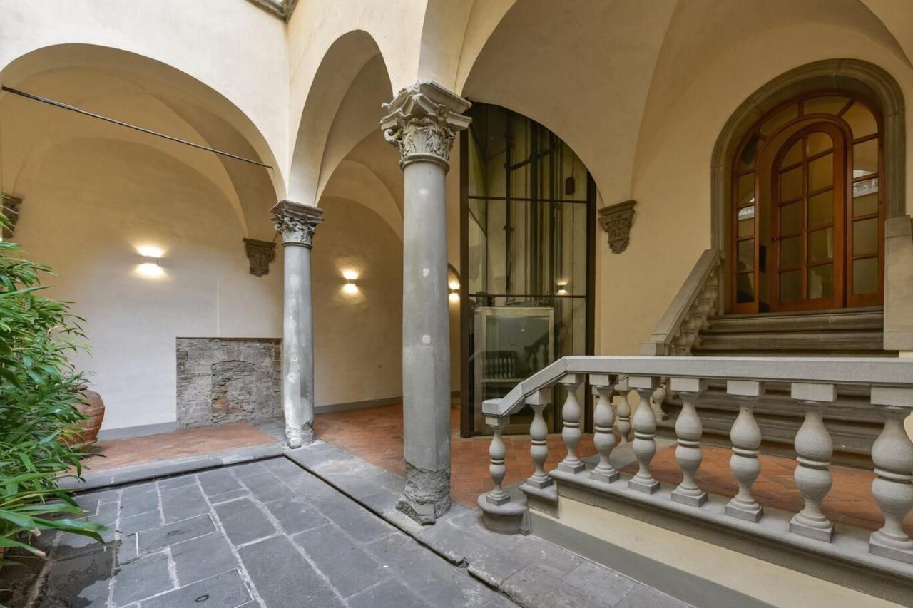 Pontormo Apartment With Fireplace In Oltrarno Florence Buitenkant foto