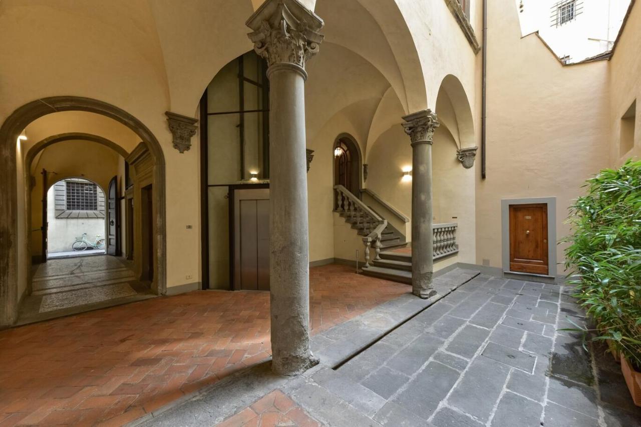 Pontormo Apartment With Fireplace In Oltrarno Florence Buitenkant foto